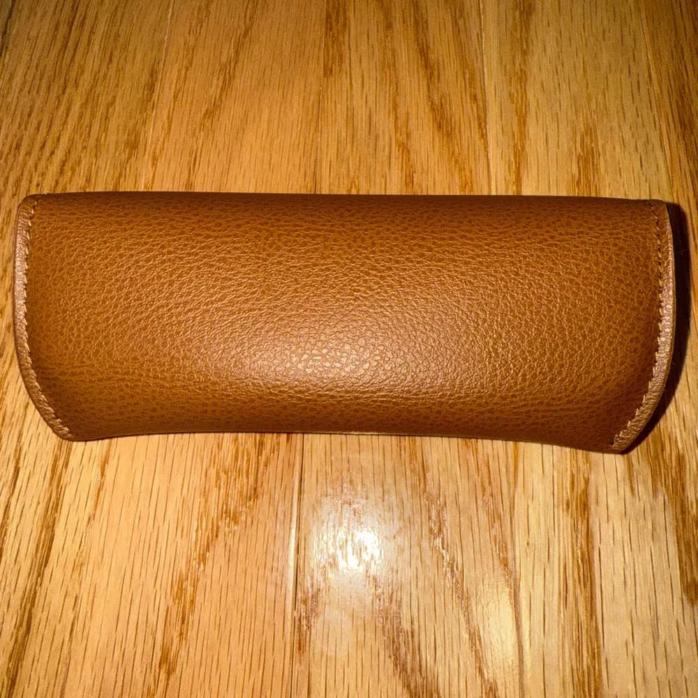 Ray-Ban Tan Sunglasses Holder and Cloth cleaner